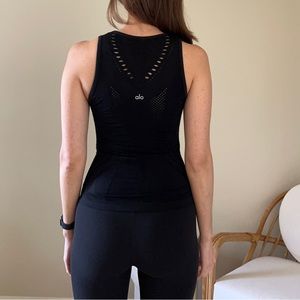 Black halo workout top